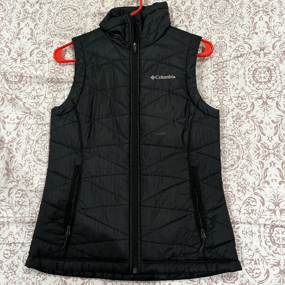 Columbia black vest